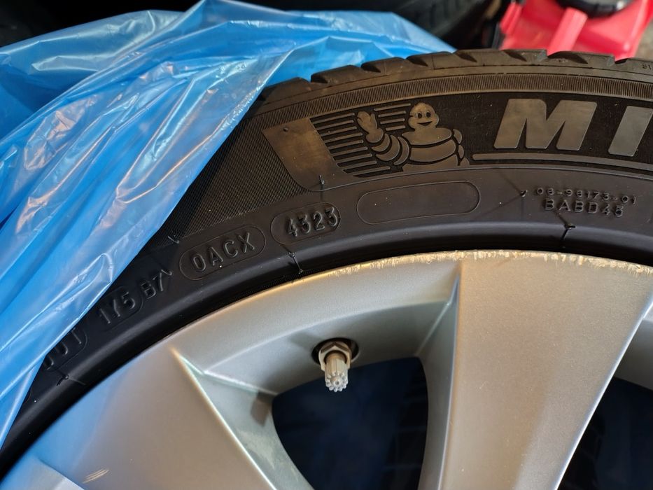 245 45 18 Michelin летни нови