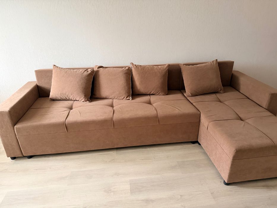 Диван срочно продам