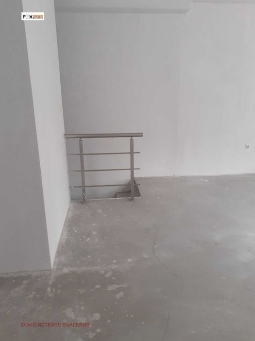 Дава се под наем Магазин в Пловдив, Христо Смирненски - 96 кв.м за 765 € - Снимка #1