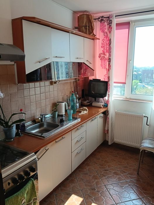 Apartment 3 camere 2 balcoane, proximitate Piata MV