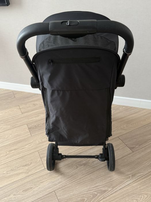 Продаю прогулочную коляску Tutis jogo+