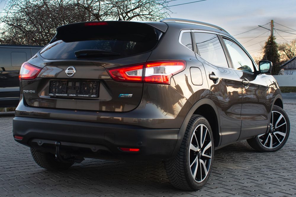 NISSAN QASHQAI 1.6 dCi /  135.000 km / Camere 360° / Panorama / Clima