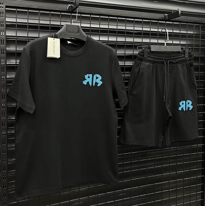 Мъжки комплекти .