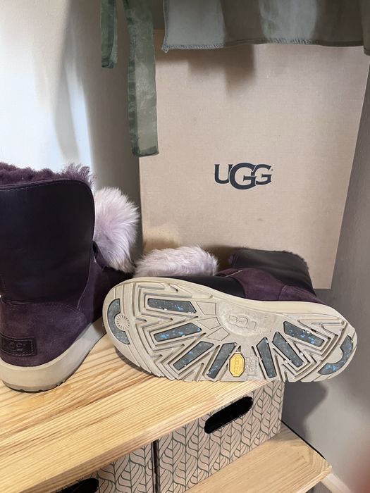 Ботуши UGG  естествена кожа и велур