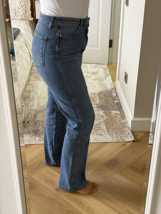 Прямые джинсы Colins