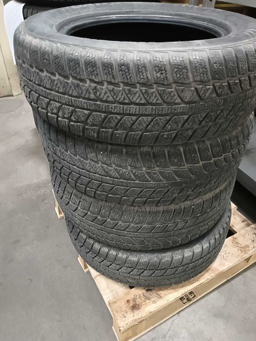 205/65R16 ROADX RX FROST WH01 95H фрикционная   B-U-ROADX-03