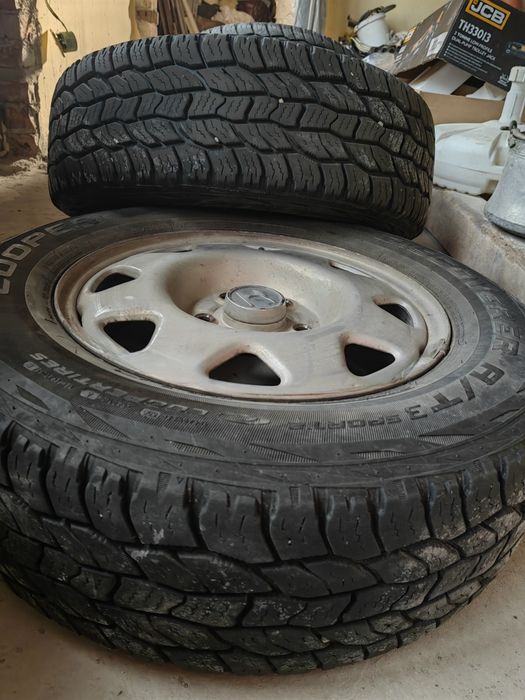 Гуми с оригинални джанти от Honda cr-v 1 205 70 r15