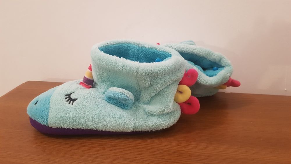 Papuci de casă cu Unicorn