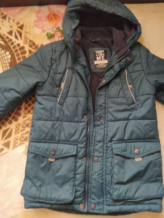 Зимно яке в маслено зелен цвят