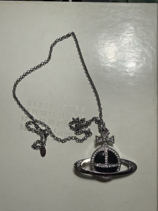 Lant Vivienne Westwood Opium Iced out Negru