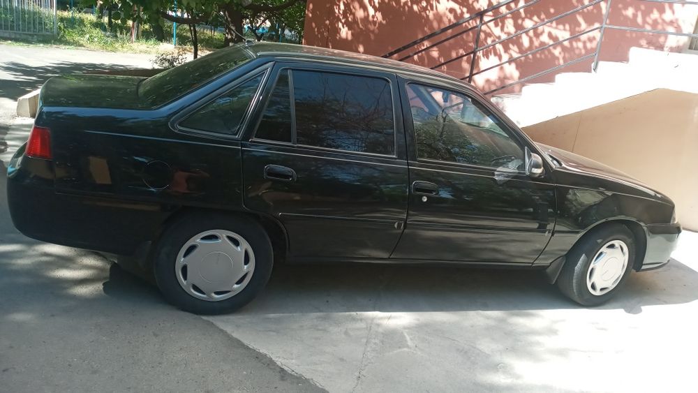 Nexia 1.6 rangi GBU Yili 2010 Dtpi bo'lmagan