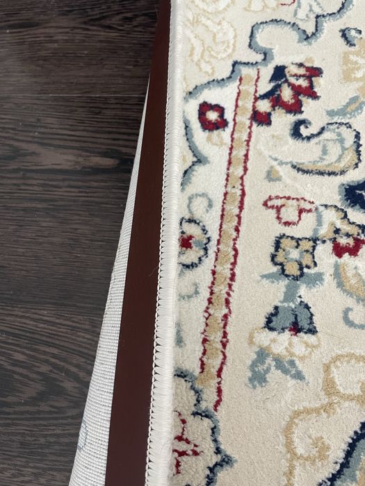 Продам б/у Ковер 3 м * 6 м