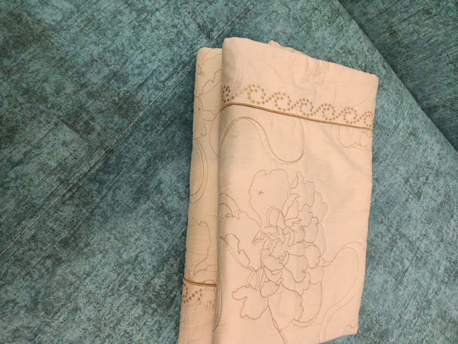 Дивандек +1подарок полотенца.