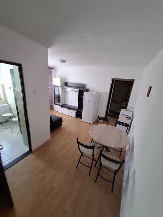 Închiriez apartament 3 camere hipodrom
