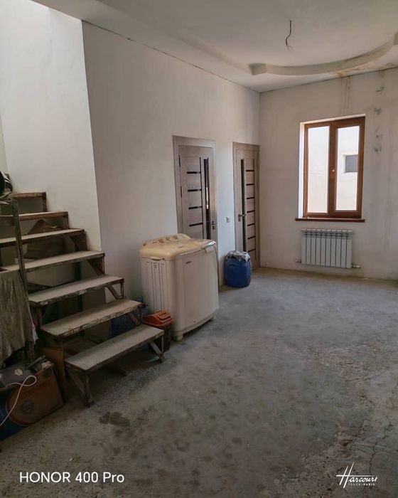 Продается 3-этажный дом в Старом городе Бухары