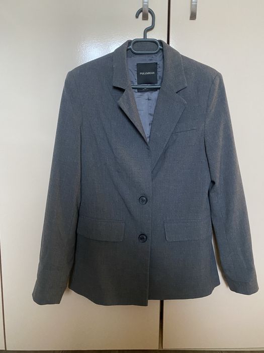 Дамски костюм PULL and BEAR