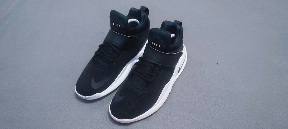 Nike Kwazi Black