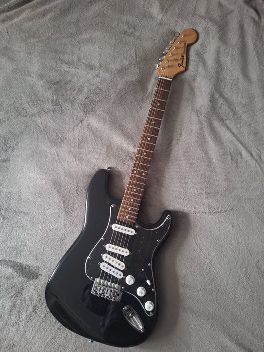 Продам стратокастер 4 сингла