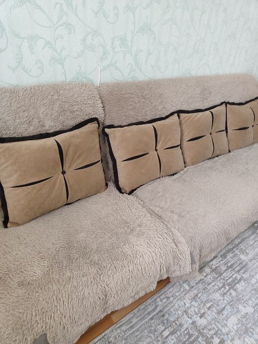 Продаю диван, кресло
