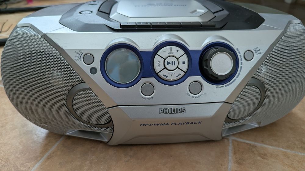 Radio casetofon cu CD Philips AZ3068 muzik