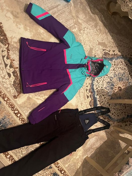 Продам лыжный костюм