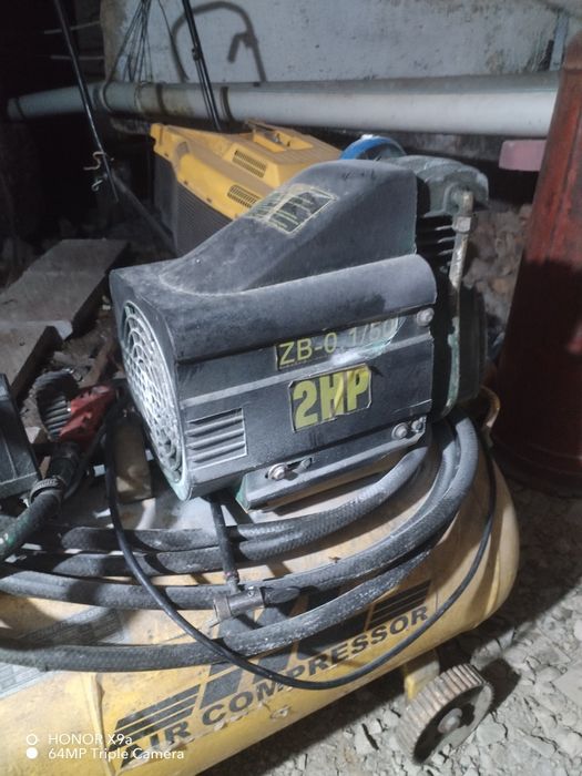 Продам компрессор на 50 л.