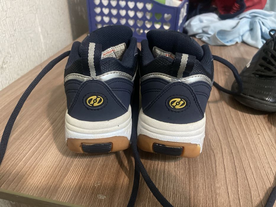 Продам бутцы детские