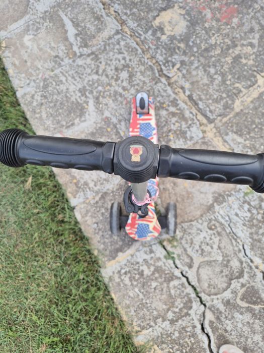 Светещ музикален скутер за дете happy bear