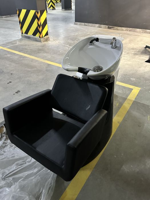 Салон красоты, в отличном состояний.