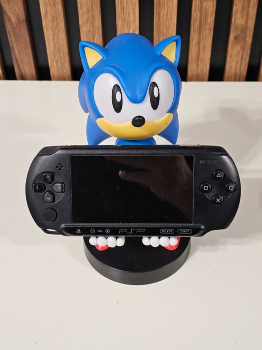 Sony PSP E1004 Street