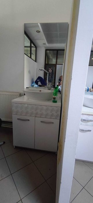 Dulap produse cu spatiu de depozitare