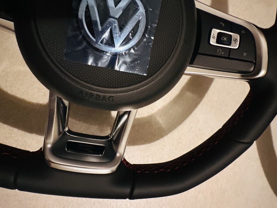 Volan R line golf passat b6 b7 b8 arteon cc 12-18 comnezi