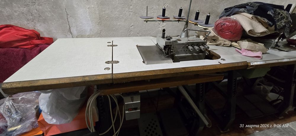 Оверлок промышленный