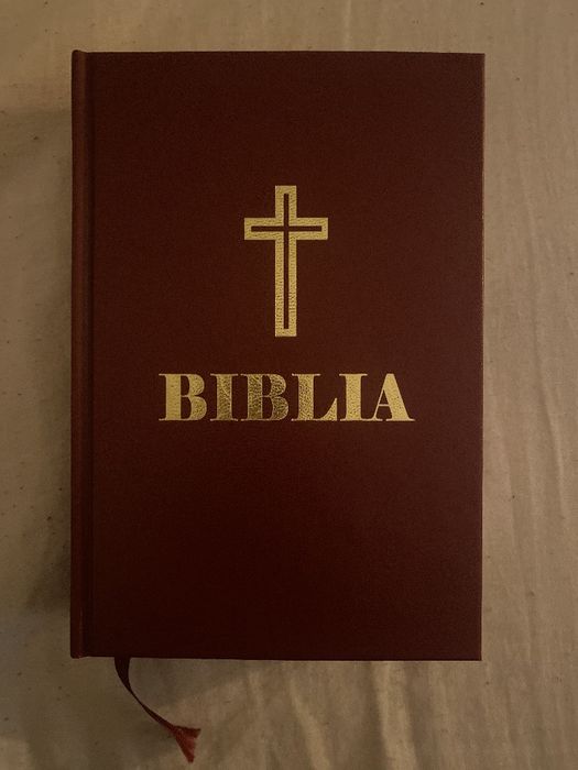 Vând BIBLIA CREȘTIN ORTODOXĂ, nouă, fără nicio imperfecțiune, format mic spre mediu