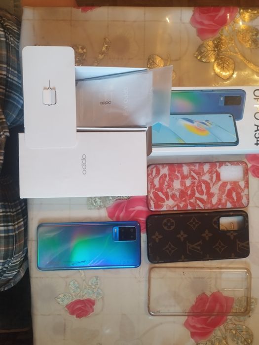 Телефон Oppo A54