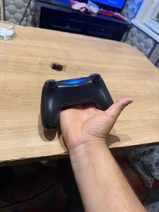 PlayStation 4 Sony se prodava