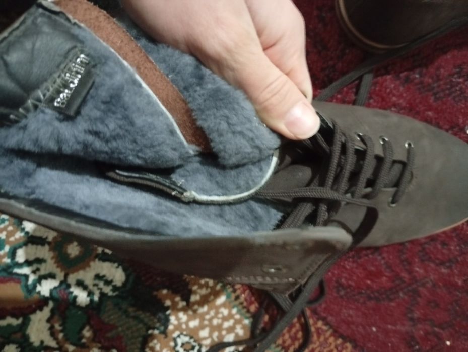 Мужские сапоги продаются