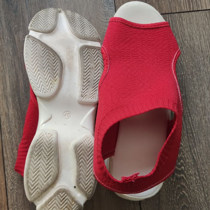 Тканевые босоножки на платформе. Великаны.