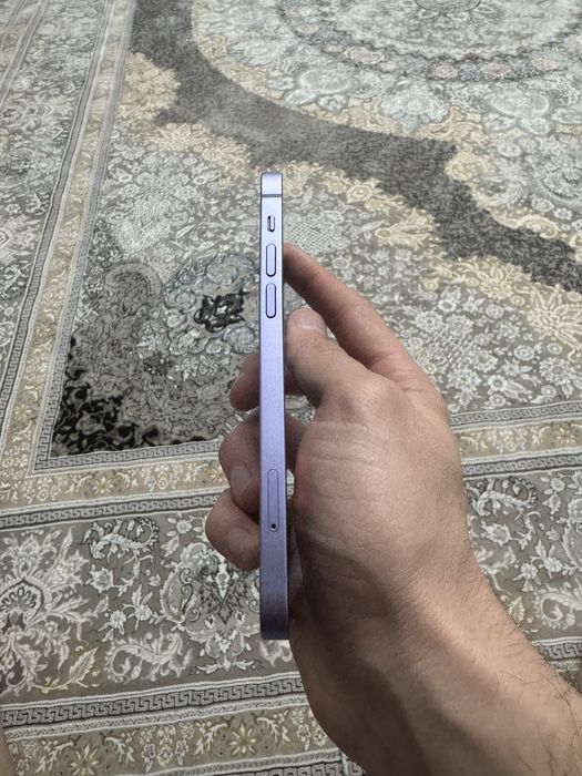 Продам Айфон 12 не вскрывался