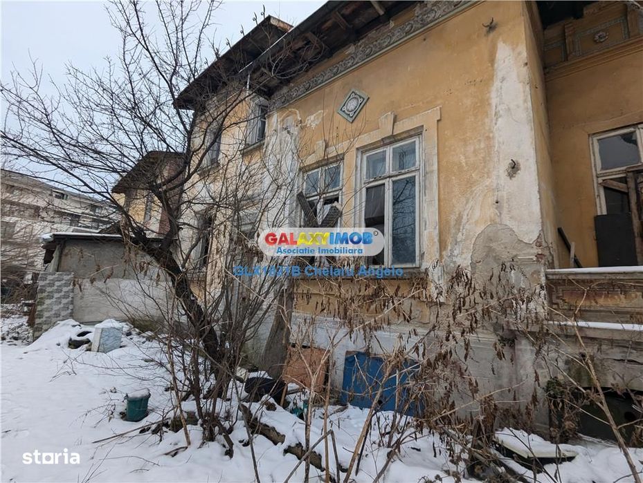 Udriste, 3 vile și teren 1745 mp , deschidere 18 m, proiect 8 vil