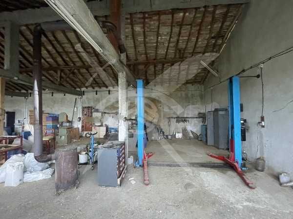 Парцел със стопанска постройка в село Гюльовца 82283