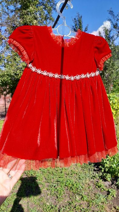 Rochita de catifea, superba, marimea 68.