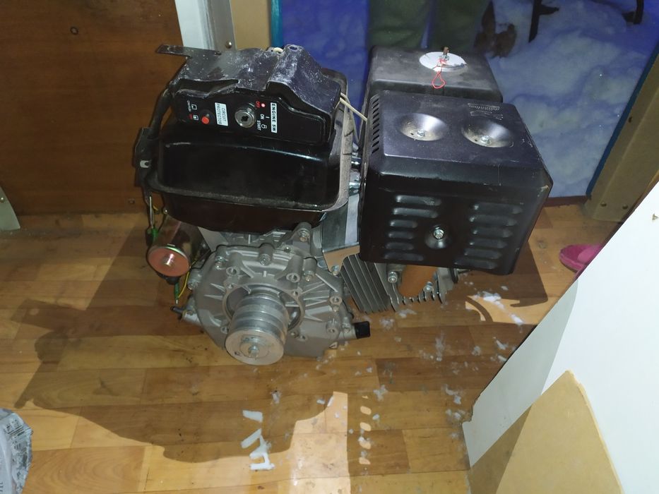 Двигатель бензиновый BR 18.5 лс