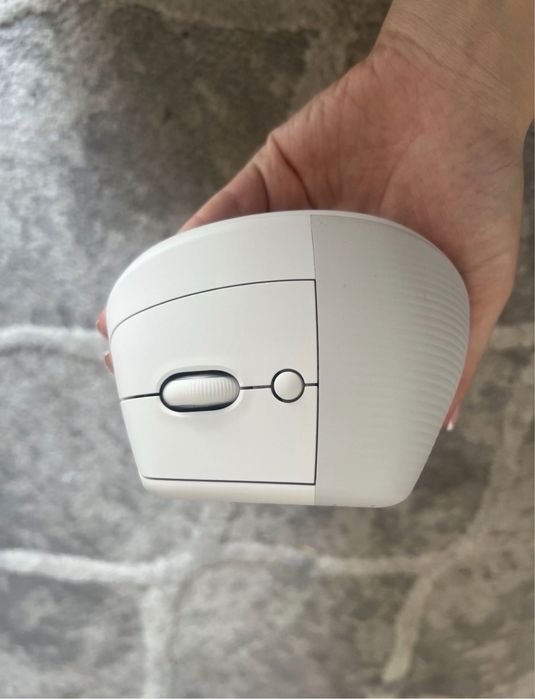 Продам мышку Logitech Lift
