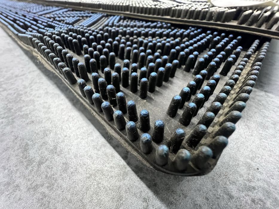 Коврик резиновый на шипах