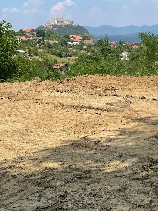 Vànd teren intravilan în Deva, distanță 900 m față de centru