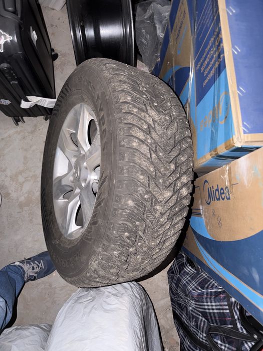 Продам диски с шинами