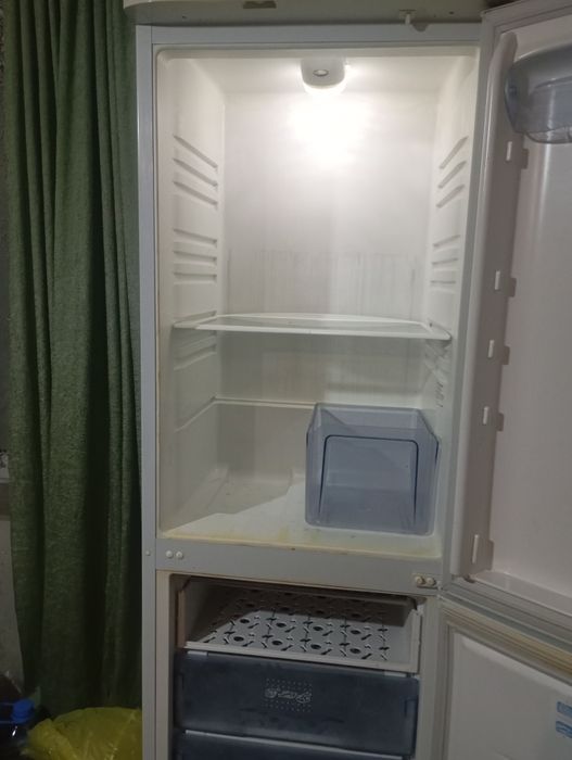 Продам холодильник
