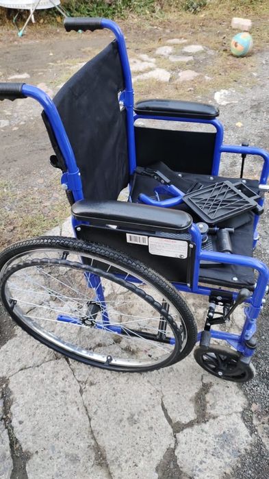 Продам инвалидную коляску. Есть еще в коробке. И есть еще б/у за 50000