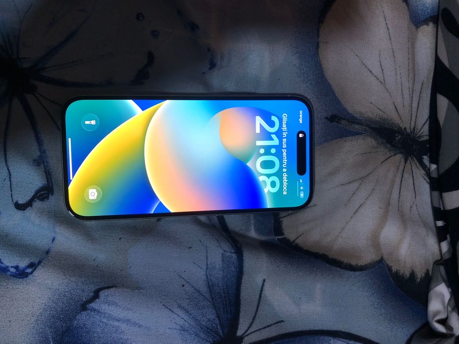 iPhone15 pret 3000